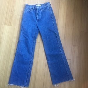Aritzia Denim Forum The Farrah Jean